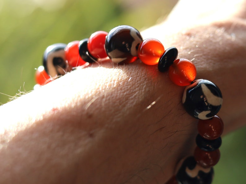 DZI Combi Bracelet. Every DZI product is unique. There is only one such product available here. " Heaven 's Parels "
