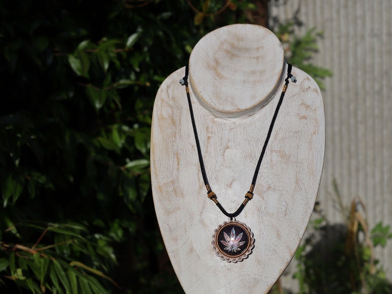 Marijuana pendant necklace, Psychedelic Pot Leaf Leaves, marijuana, cannabis, weed, pot, ganja,herb, Mary Jane,420, THC,blunt,bong