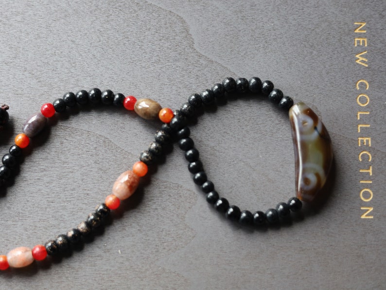 Uncommon Dzi Bead 6 eyes necklace. Helps those who seek self-knowledge, self-cultivation and spiritual practices.