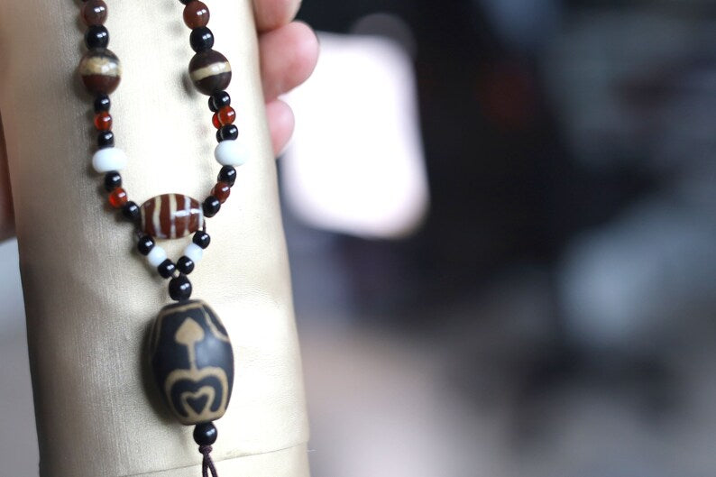 Nectar Vessel beaded necklace. For knowledge, enlightenment to those who look for spiritual path. Perfect for having good vibes with style!