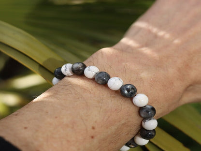 Unique Jade Dark anthracite- Round - 8 mm - Black Gray White combined with White Howlite.  Bring new ideas into focus ..