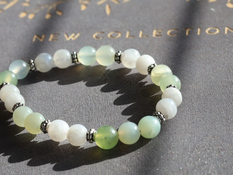 Gahiṇā Jewel Collection - Unique Bracelet with beautiful Xiu Jade and & Indian Moonstone. Tribal Silver Plated Spacer Beads.