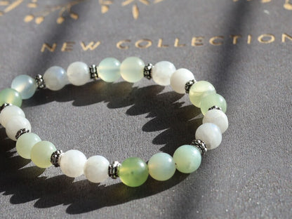 Gahiṇā Jewel Collection - Unique Bracelet with beautiful Xiu Jade and & Indian Moonstone. Tribal Silver Plated Spacer Beads.