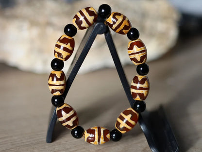 Exclusive Natural Stone Bracelet/Tibetan Dzi Bead Bracelets. Tibetan Buddhist jewelry have both religious and spiritual essence.