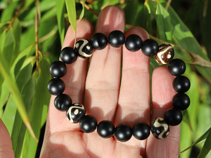 Natural Matte Black Onyx Beads bracelet with Beautiful Bone Batik Beads - Round Flat - approx 12x9 mm - Black + Off White