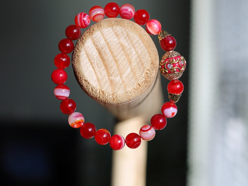 Viśēśa Jewel Collection - Unique cool Dark red agate beautiful grade.  Connects to guardian angels above and Mother Earth below