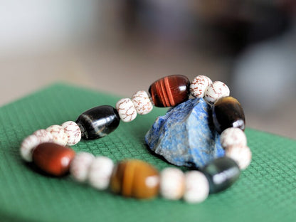 Natural Tri color Tiger Eye Stone Drum Bucket Beads bracelet with Well-formed Natural Starmoon Bodhi Barrel Beads.