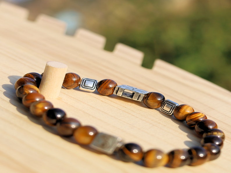 Sterling 925 Silver -Startling AAA Tiger’s Eye is a stone of protection that is also very grounding. Beautiful spiritual crystals /gemstones