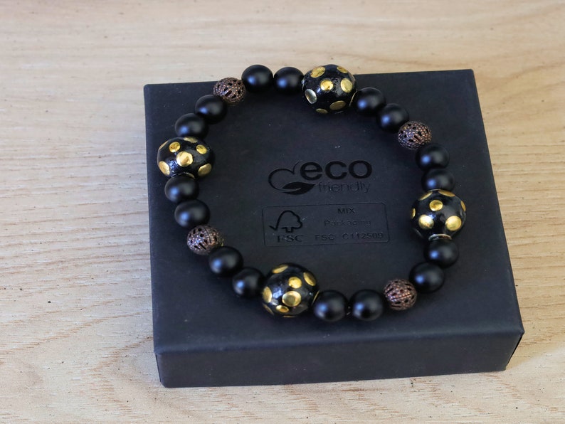 Garamī dā samāṁ Jewel Collection - Curious matte Agate combined with Filigree in Bronze (dark Antique Copper) tone.