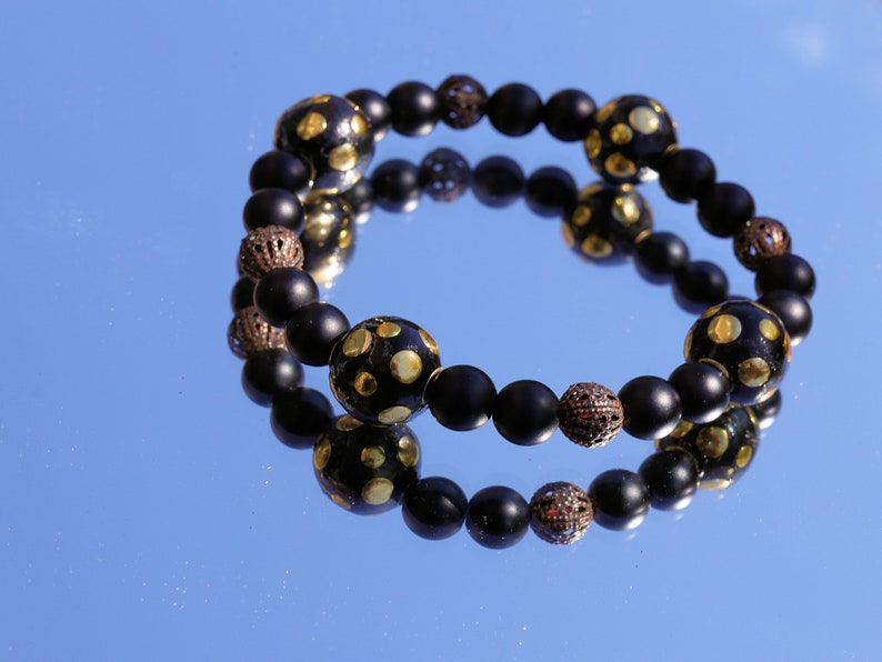 Garamī dā samāṁ Jewel Collection - Curious matte Agate combined with Filigree in Bronze (dark Antique Copper) tone.