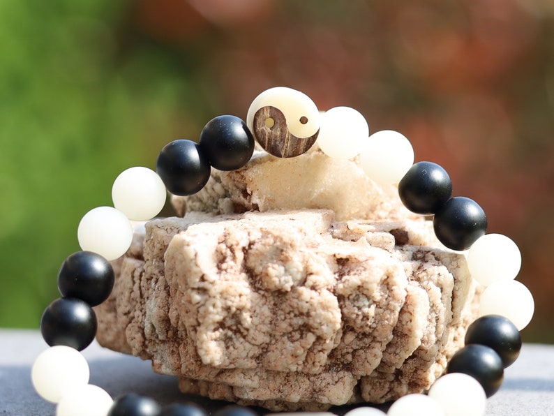 Ethereal White Bodhi Apple Beads bracelet with Carved YinYang, Taiji Bead, Bagua, Zen,Buddha,Yoga Bead. two opposite sides come together