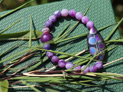 Summer of Love Jewel Collection - Top Purple Frosted Fire Crackle Agate bracelet with 3D and rousing psychedelic circle decoration.