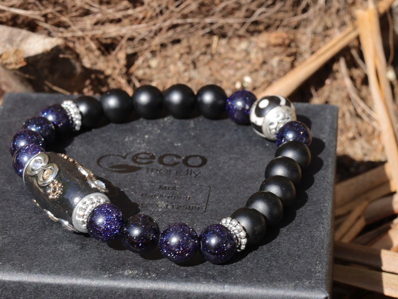 Garamī dā samāṁ Jewel Collection - Curious matte Agate combined with Blue Goldstone  and great Indonesia Bead, with Iron Core.