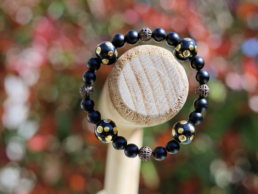 Garamī dā samāṁ Jewel Collection - Curious matte Agate combined with Filigree in Bronze (dark Antique Copper) tone.