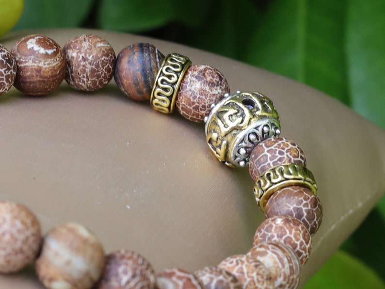 Pleasing Agate Pearl Natural Dragon Vein. Smooth Semi-Precious Stone Bead, AA+ Quality with Wajakaa © Logo bead.