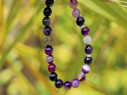 Graceful Purple Agate bracelet with Handmade Indonesia Bead combined with Wajakaa © Logo bead. Enhance yin and yang harmony.