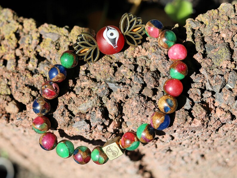 Unexpected Multicolor Clinquant Cloisonne Beads bracelet combined with Metal beads lotus and Wajakaa © Logo bead.