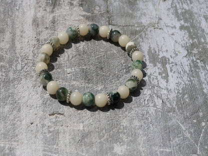 Seductive  White Bodhi Apple Bead bracelet combined with agate and tourmaline 8mm Multicolour green-off white.