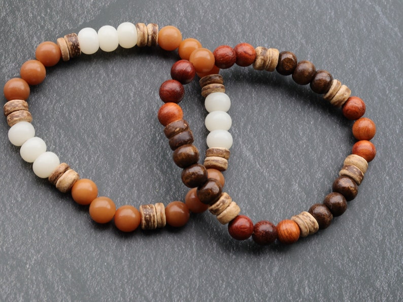 Wooden collection - 2x BRACELETS Weathered Brown Natural Bodhi / White Bodhi Apple Beads. Bayong wooden beads
