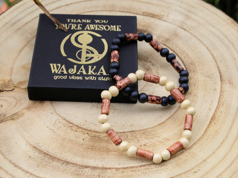 Wooden collection - 2x BRACELETS Sandalwood black / crème Beads combinjed with multicolored Geometric wooden beads.