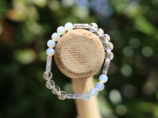 Trendy tube gemstones bracelet with Opalite with Rockcrystal and Tubes 4x Natural Howlite  beads.