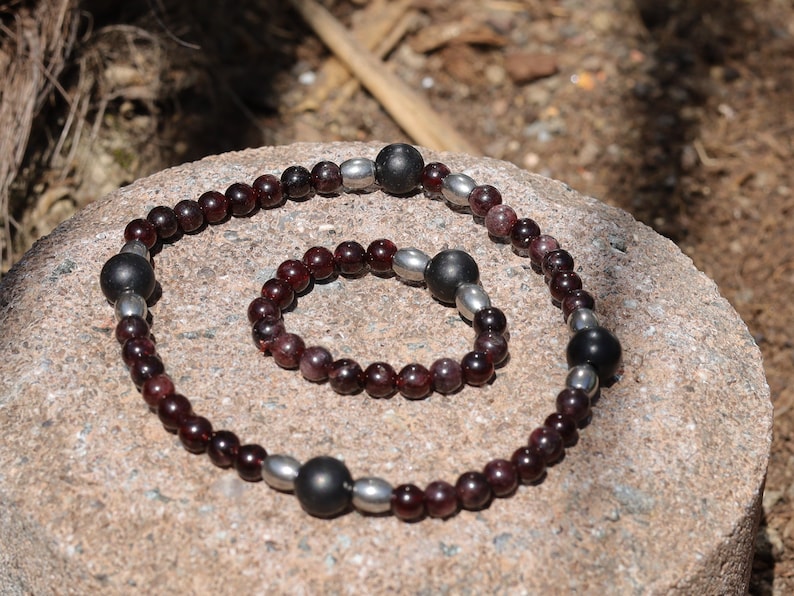SET Bracelet & Ring made from Natural Garnet Beads 4~4.5mm. Combined with SHUNGITE and Stainless Steel Spacer Beads, Barrel beads.