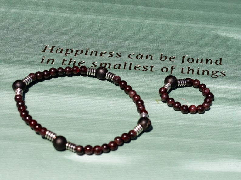 SET Bracelet & Ring made from Natural Garnet Beads 4~4.5mm. Combined with SHUNGITE and Stainless Steel Spacer Beads, Barrel beads.