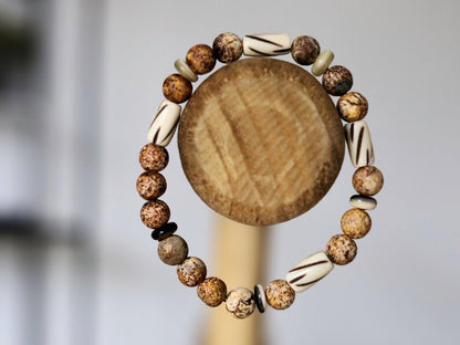 Bone gemstone jewelry. Natural Stone Beads Leopardskin Jaspers Beads with beautiful handmade white bone with decorations.