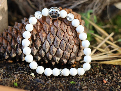 Pure white stone Tridacna bracelet with 925 Sterling Silver Pet Bead. With Sterling Silver Stardust Round Beads. Powerbeads to enhance