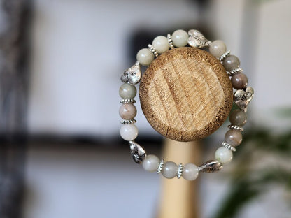 Attracting combination bracelet with green Myanmar Jade/Burmese Jade and  beautiful Tibetan Style Carved Hearts.