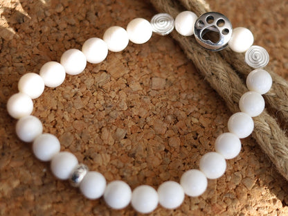 Pure white stone Tridacna bracelet with 925 Sterling Silver Pet Bead. With Sterling Silver Stardust Round Beads. Powerbeads to enhance