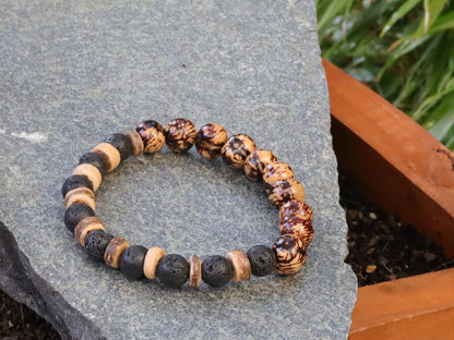 Muruci beaded bracelet. Also come from our purveyor the palm tree. Free offer gift wrapping with Wajakaa ECO jewelry box