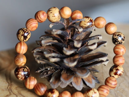 Lightweight rare combination Matte Raja Kayu Wood and muruci beads also come from our purveyor the palm tree. Free offer gift wrapping