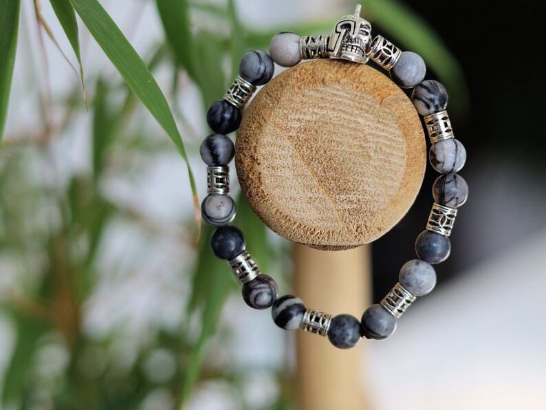 Black Silk Stone/Netstone Beads bracelet with warrior knight skull and 9x spacer bead Detailed decoration.