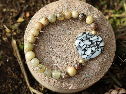 Unique Shell bead heart 30 mm black grey with rare Chinese Old Jade Hand Carved *RuYi* Round Beads. good fortune in Chinese folklore