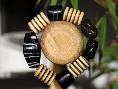 Big beautiful Horn gemstone bracelet jewelry with clay beads in different models. Bone jewelry is fashionable, suited all kinds of occasions