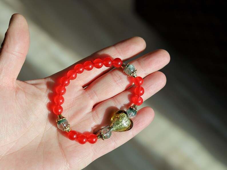 Fantastic Green Phantom Quartz beads and Natural Stone Red Chalcedony with Brass Flower Bead Caps fit 5-8mm beads.