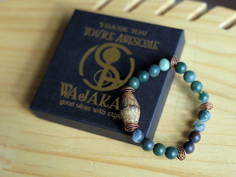 Palmwood bicone brown bracelet with Moss Agate stones and spiral round copper-coloured. self-esteem, mood swings, and inner calm.
