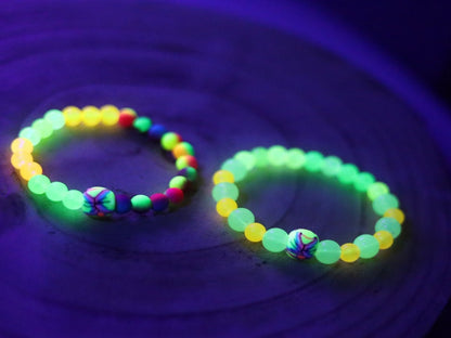 Glow in the dark - 2x bracelets UV Reactive Fluorescent Beaded Bracelets with glow in the dark. Combined with clay Blacklight beads.