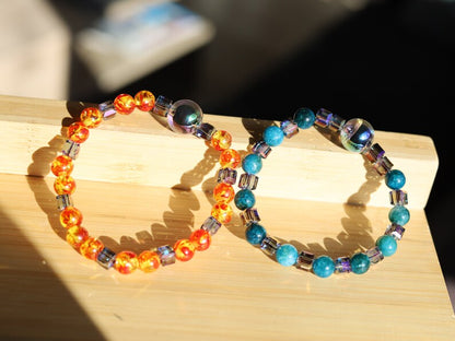 Summer set BRACELETS. 2x Holographic beads with Natural Apatite gemstone beads. Colour sparkling Glass beads