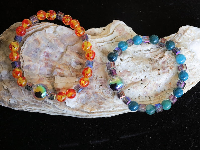 Summer set BRACELETS. 2x Holographic beads with Natural Apatite gemstone beads. Colour sparkling Glass beads