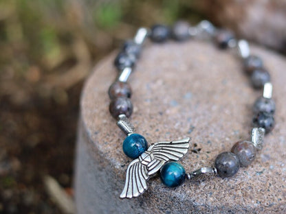 Flame Stone Beads Yooperlite with Silver bead standard with wings combined with 2x Blue Tiger Eye and Spacer Cube Square Diamond Diamond.