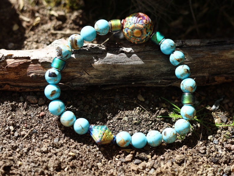 Color-changing Mood Mirāja collection. Unique Agates Quartz Jaspers Amazonite Lava Tiger Eye bracelet with Mirage Mood Shangri-La Round Bead
