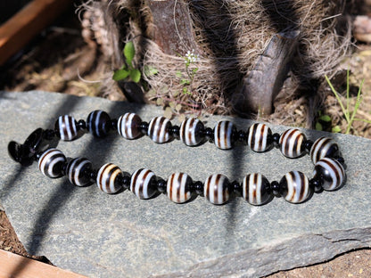 Big ball beads piece of jewelry set. original and beautiful Dzi necklace. 3-eyed dzi necklace is a type of spiritual jewelry. Striking
