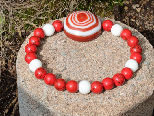 Tibetan RARE  Reddish Agate Dzi *Sky Eyed* Beaded bracelet. With  Stone Red Howlite Turquoise beads. And 5x White Onyx Agate.