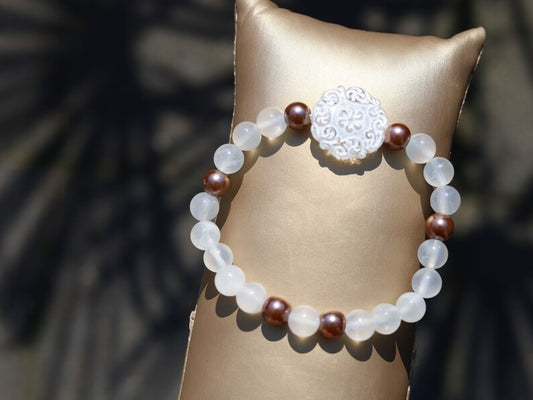 White Line Collection:  Selenite gypsum bracelet with Pearl Glass and A beautiful large acrylic bead in Lace look. marvelous