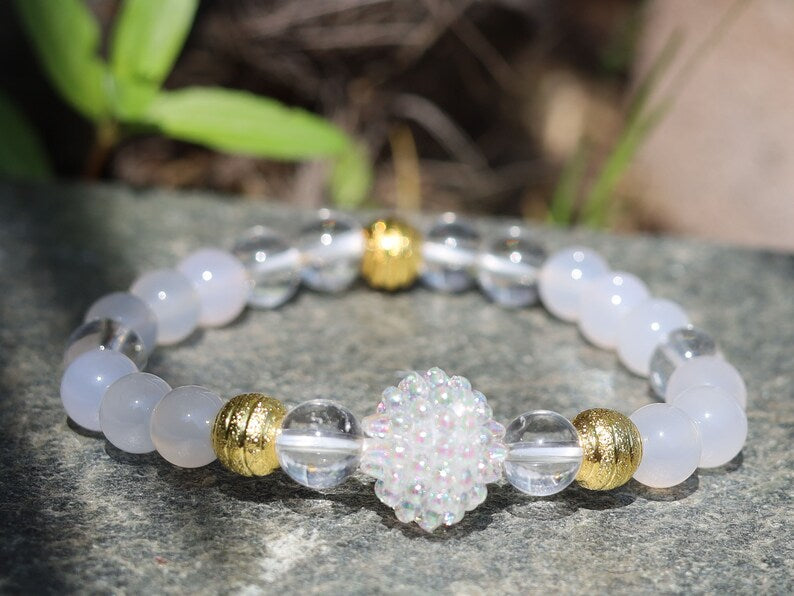 White Line Collection: White Agate bracelet with rock crystal and vely Berry Bead. Transparent Iridescent - as soap bubble