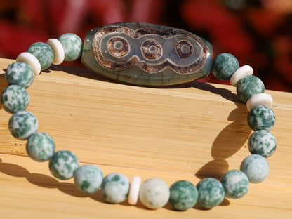 Flat Oval Green Chalcedony Beads Tibetan Amulet 6 Eye Totem Agates Dzi Beads. Combined with green spot jasper beads.