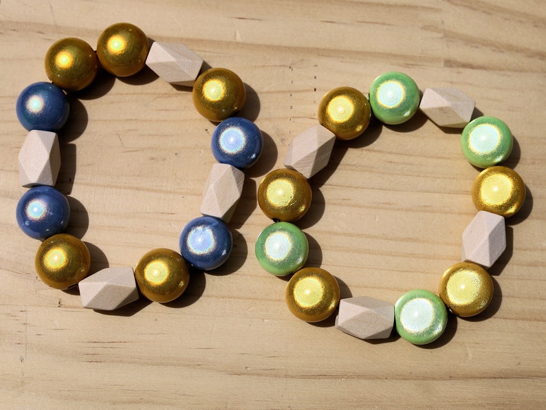 SET 3D Miracle beads bracelets.  Dare to stand out, dare to be different with a unique style! Exclusively on Wajakaa.