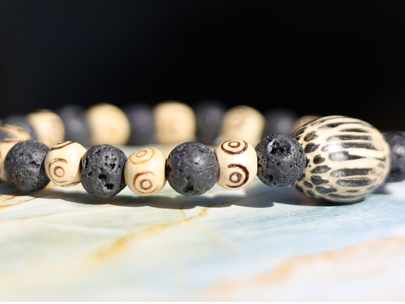 Palmerinha Seed Bead bracelet with Lava and wooden beads with spiral. You will rarely encounter the bead